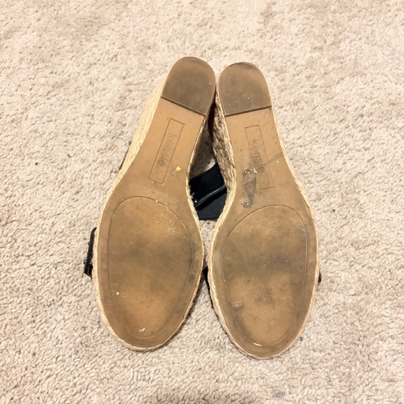 Kensie Black and Tan Women's Wedge Sandals - Picture 3 of 3